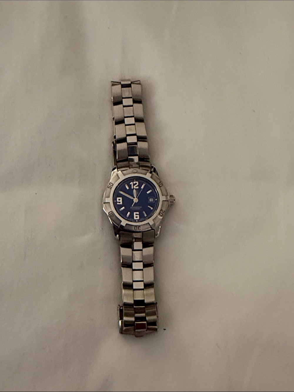 Vintage TAG Heuer 2000 Exclusive Professional 200M watch